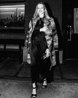 Natalia Vodianova feet photo thumbnail