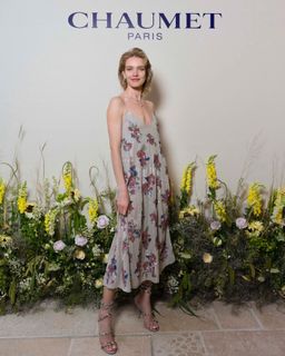 Natalia Vodianova feet photo thumbnail
