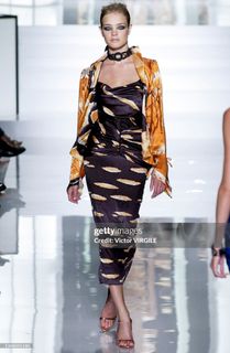 Natalia Vodianova feet photo thumbnail