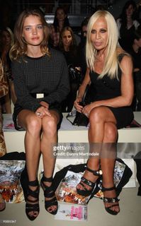 Natalia Vodianova feet photo thumbnail