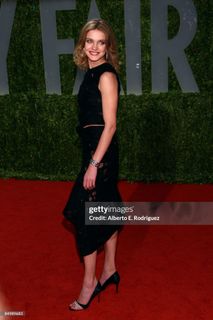 Natalia Vodianova feet photo thumbnail