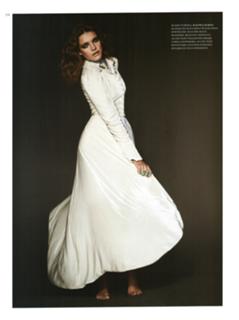 Natalia Vodianova feet photo thumbnail