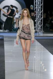 Natalia Vodianova feet photo thumbnail