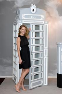 Natalia Vodianova feet photo thumbnail