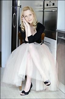 Natalie Alison feet photo 17