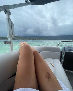 Natalie Alyn Lind feet photo thumbnail