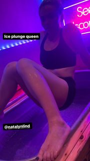 Natalie Alyn Lind feet photo thumbnail