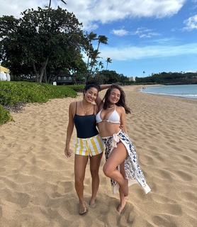 Natalie Alyn Lind feet photo thumbnail