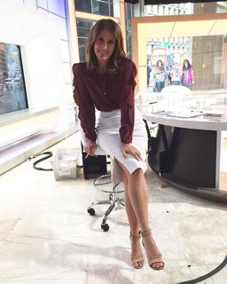 Natalie Barr feet photo 5
