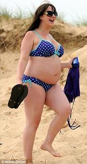 Natalie Cassidy feet photo 3