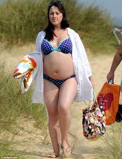 Natalie Cassidy feet photo 1