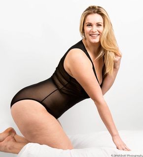 Natalie Deadman feet photo 10