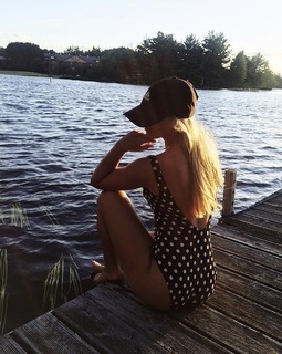 Natalie Decker feet photo 20