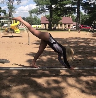 Natalie Decker feet photo 14