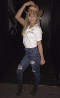 Natalie Decker feet photo 7
