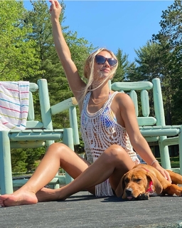 Natalie Decker feet photo 3