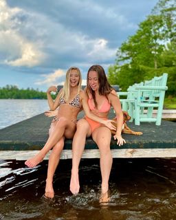 Natalie Decker feet photo 17