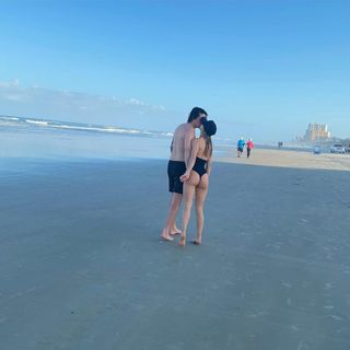 Natalie Decker feet photo 10
