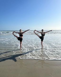 Natalie Decker feet photo 6
