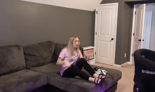 Natalie Decker feet photo 10