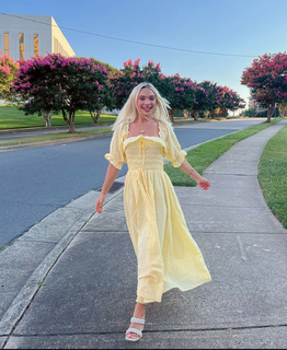 Natalie Decker feet photo 12