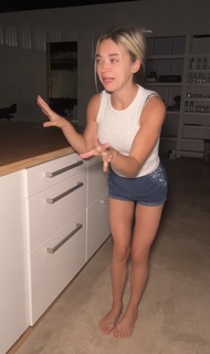 Natalie Decker feet photo 15