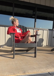 Natalie Decker feet photo 8