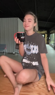 Natalie Decker feet photo 19