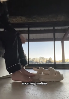 Natalie Decker feet photo 17
