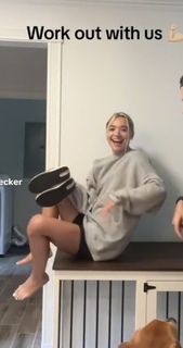 Natalie Decker feet photo 3