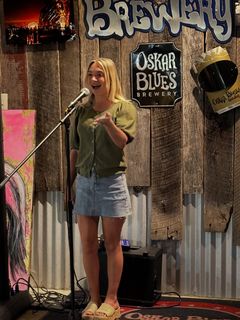 Natalie Decker feet photo 9