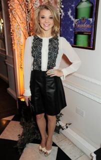 Natalie Dormer feet photo thumbnail