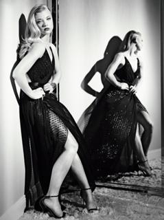 Natalie Dormer feet photo thumbnail