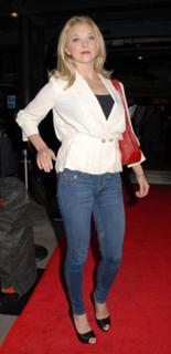 Natalie Dormer feet photo thumbnail