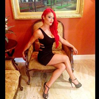 Natalie Eva Marie feet photo thumbnail