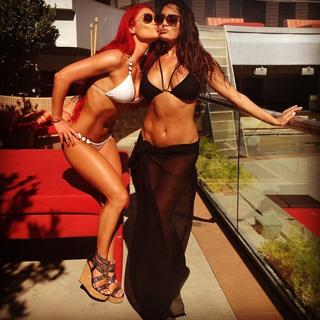 Natalie Eva Marie feet photo thumbnail
