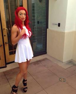 Natalie Eva Marie feet photo thumbnail