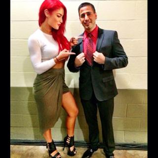 Natalie Eva Marie feet photo thumbnail
