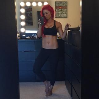 Natalie Eva Marie feet photo thumbnail