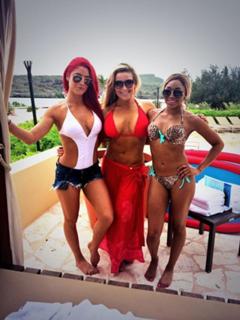 Natalie Eva Marie feet photo thumbnail