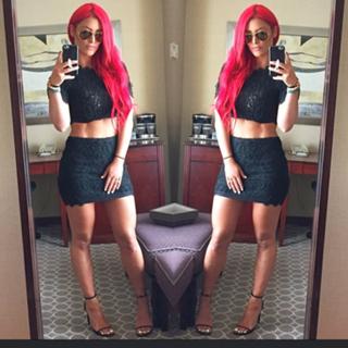 Natalie Eva Marie feet photo thumbnail