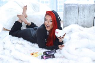 Natalie Eva Marie feet photo thumbnail