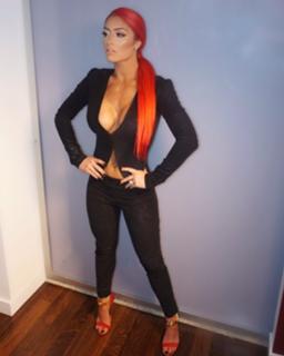 Natalie Eva Marie feet photo thumbnail