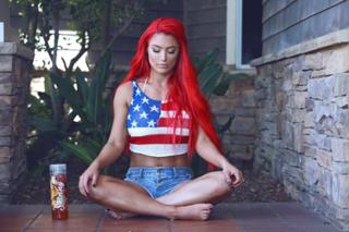 Natalie Eva Marie feet photo thumbnail