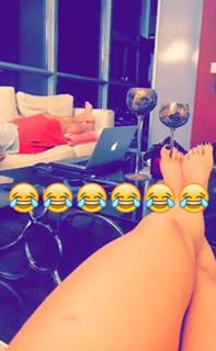 Natalie Eva Marie feet photo thumbnail