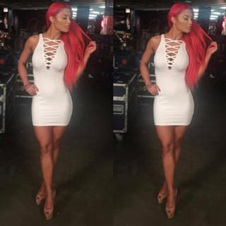 Natalie Eva Marie feet photo thumbnail