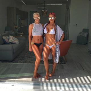 Natalie Eva Marie feet photo thumbnail