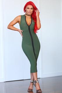 Natalie Eva Marie feet photo thumbnail