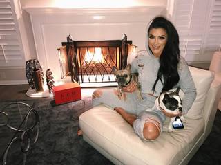 Natalie Eva Marie feet photo thumbnail