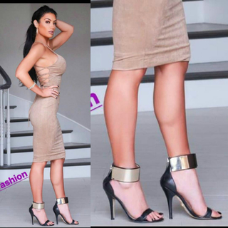 Natalie Eva Marie feet photo thumbnail